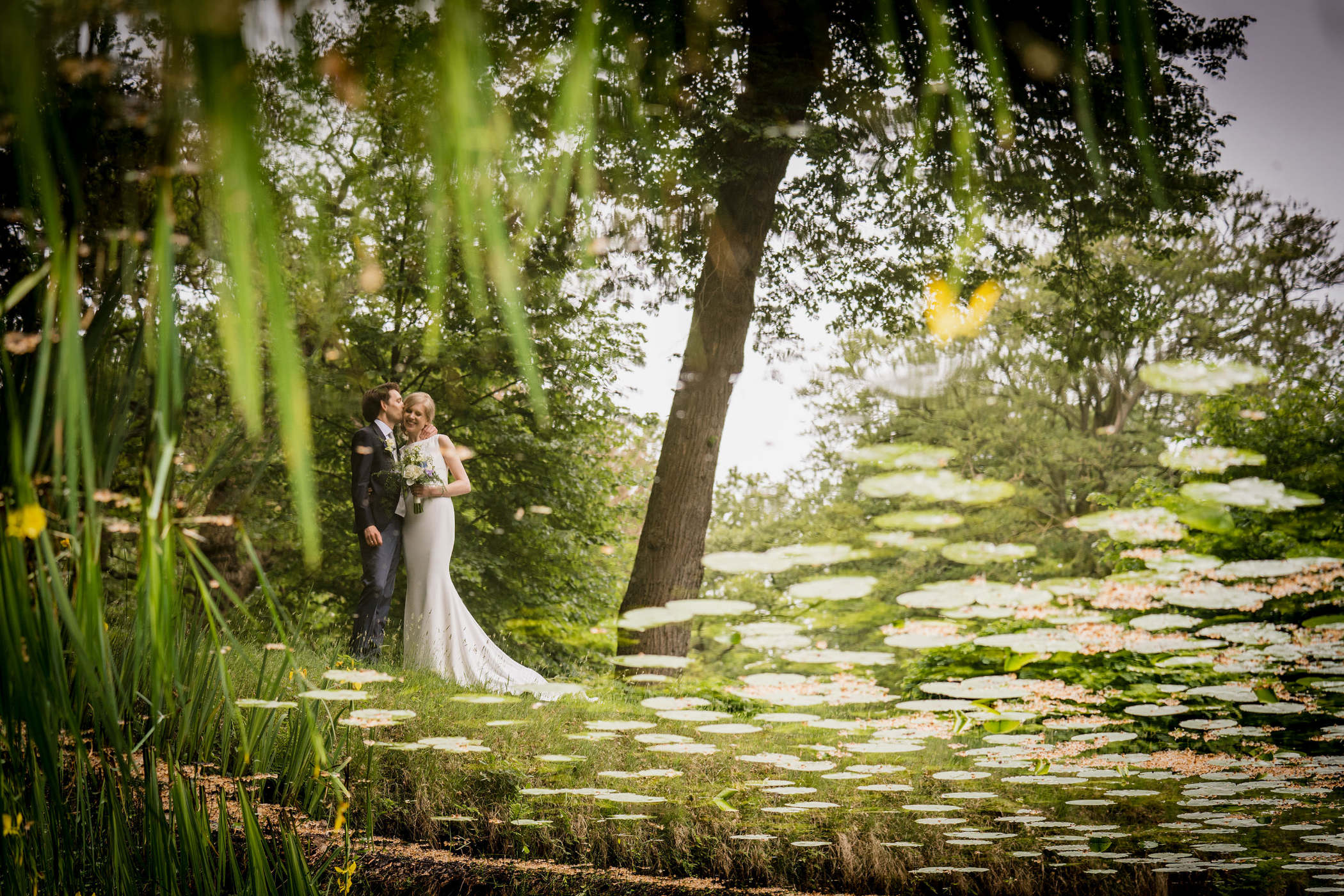 Trouwfotograaf Eindhoven | Artistieke beelden van jullie bruiloft foto 1